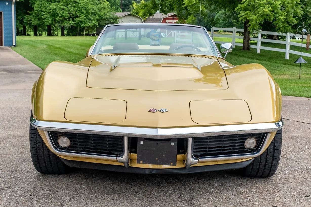 1969 Chevrolet Corvette Convertible 427, view