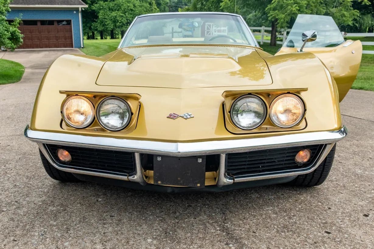 1969 Chevrolet Corvette Convertible 427, view