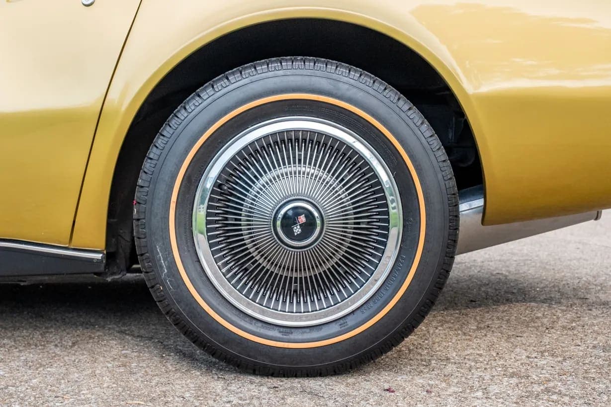 1969 Chevrolet Corvette Convertible 427, view