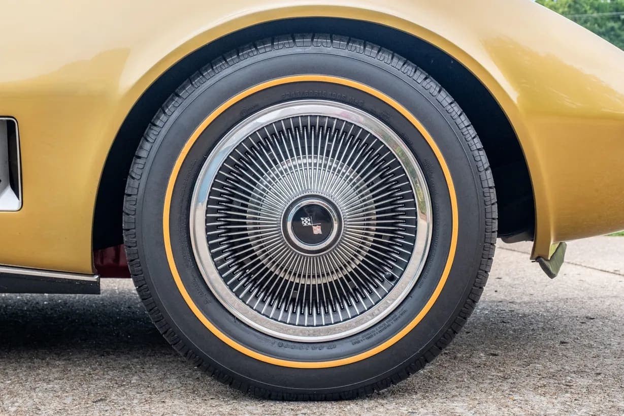 1969 Chevrolet Corvette Convertible 427, view