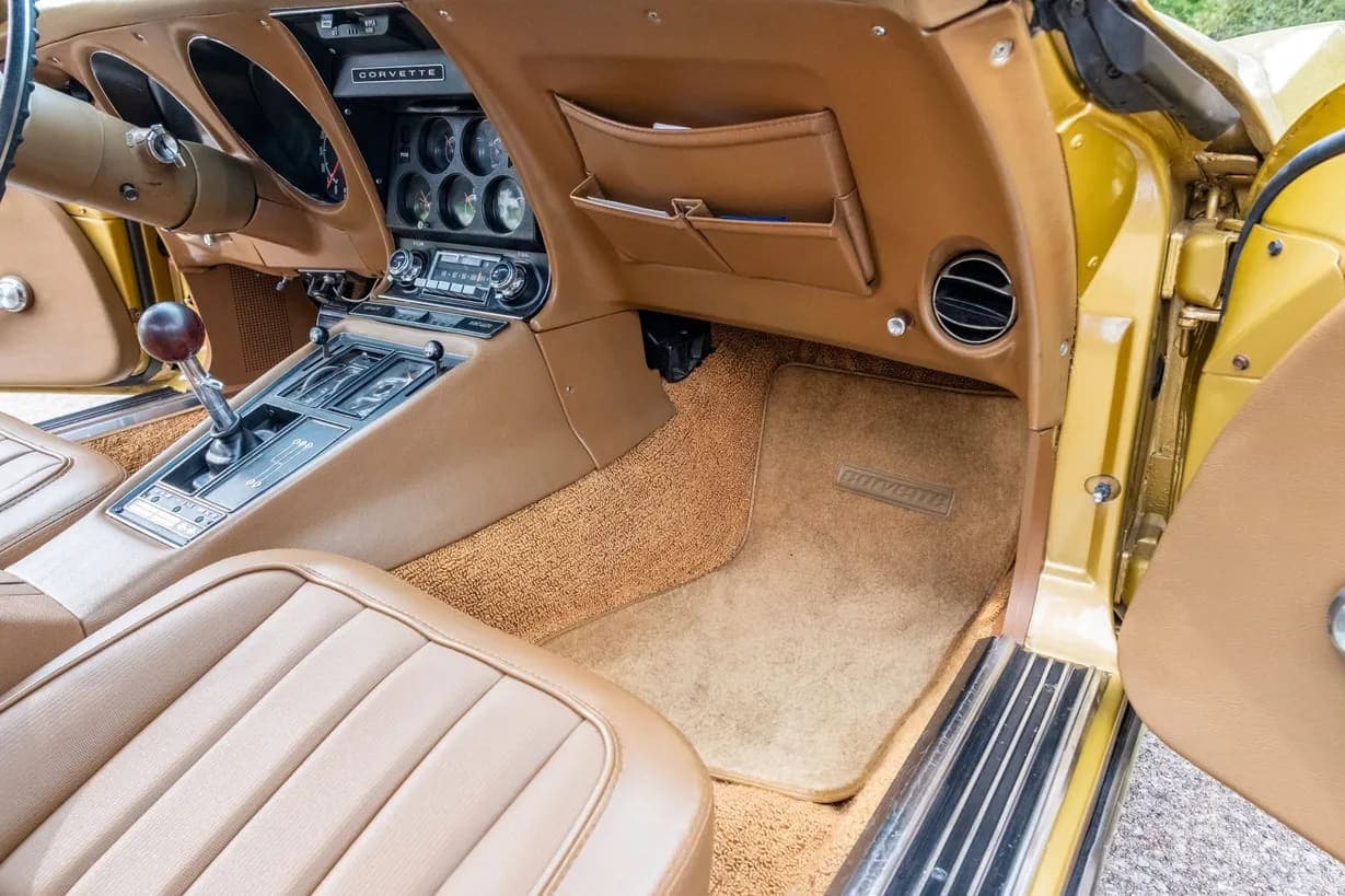 1969 Chevrolet Corvette Convertible 427, view