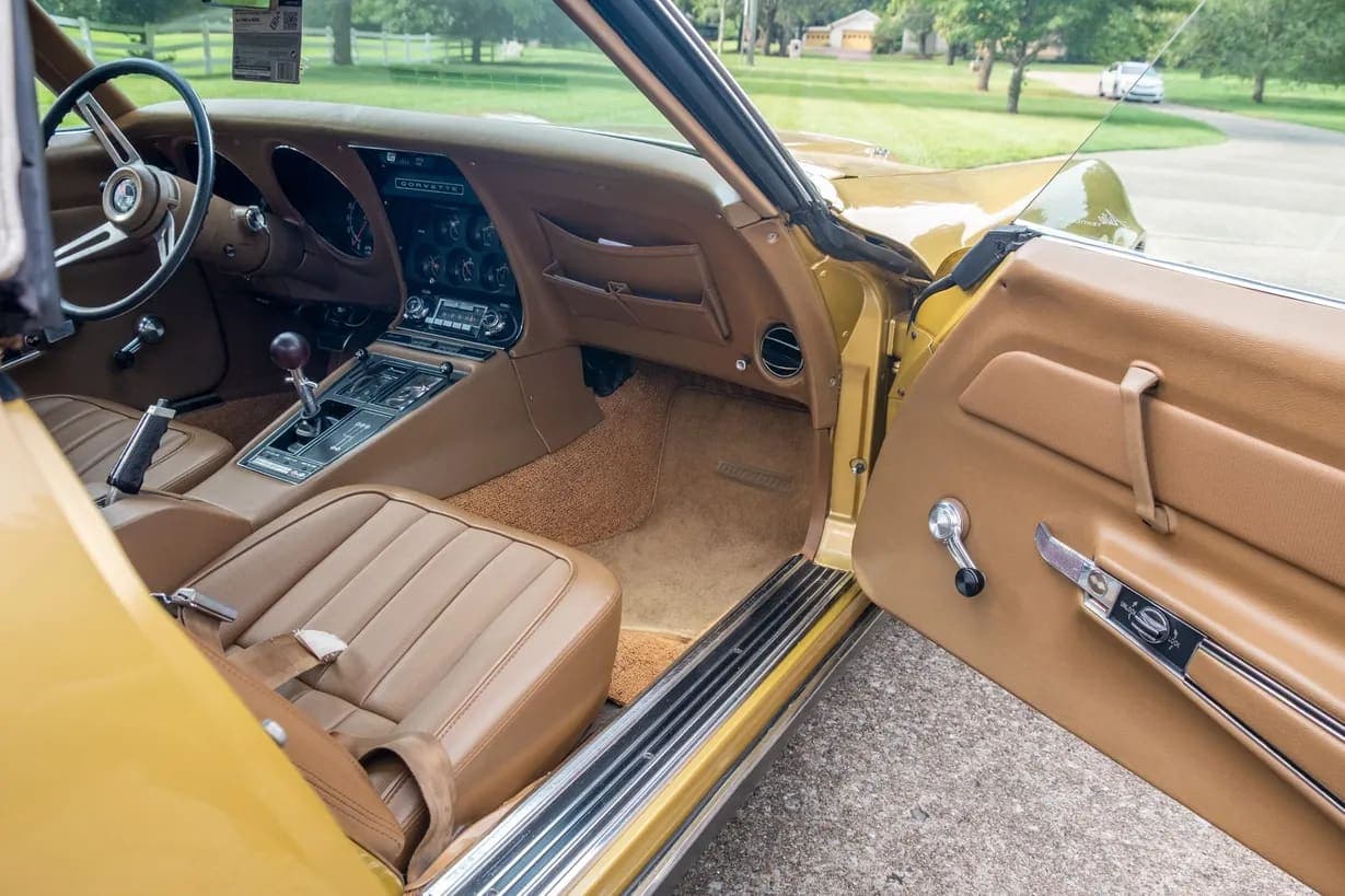 1969 Chevrolet Corvette Convertible 427, view