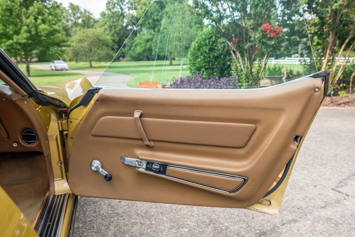 1969 Chevrolet Corvette Convertible 427, view
