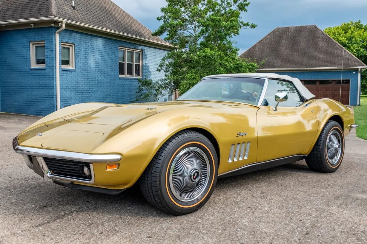 1969 Chevrolet Corvette Convertible 427, view
