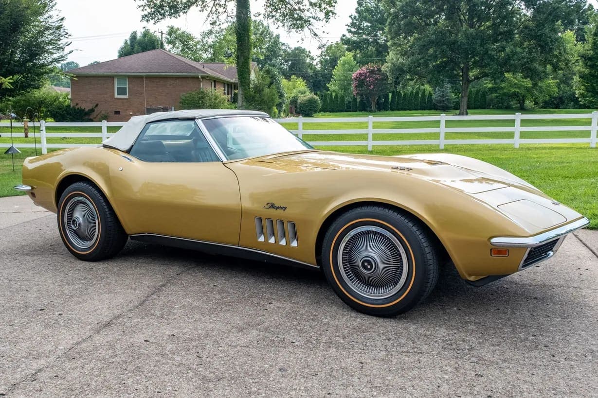 1969 Chevrolet Corvette Convertible 427, view