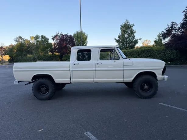 1969 Ford F-250 Custom Crew Cab Highboy, view