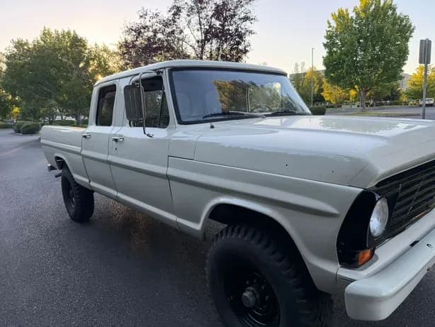 1969 Ford F-250 Custom Crew Cab Highboy, view