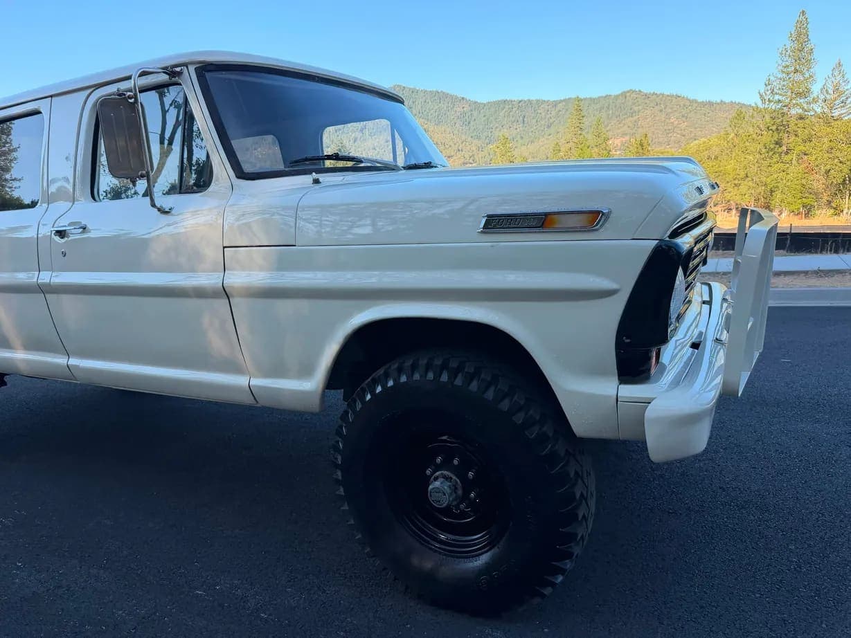 1969 Ford F-250 Custom Crew Cab Highboy, view