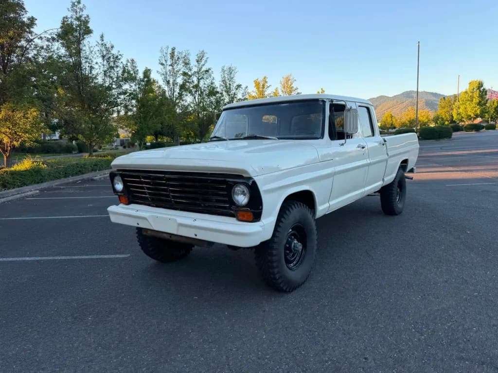 1969 Ford F-250 Custom Crew Cab Highboy, view