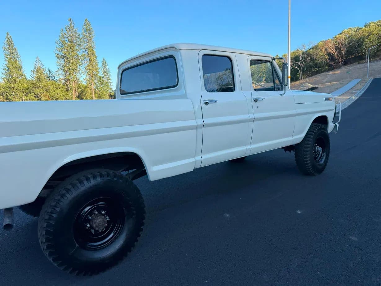 1969 Ford F-250 Custom Crew Cab Highboy, view