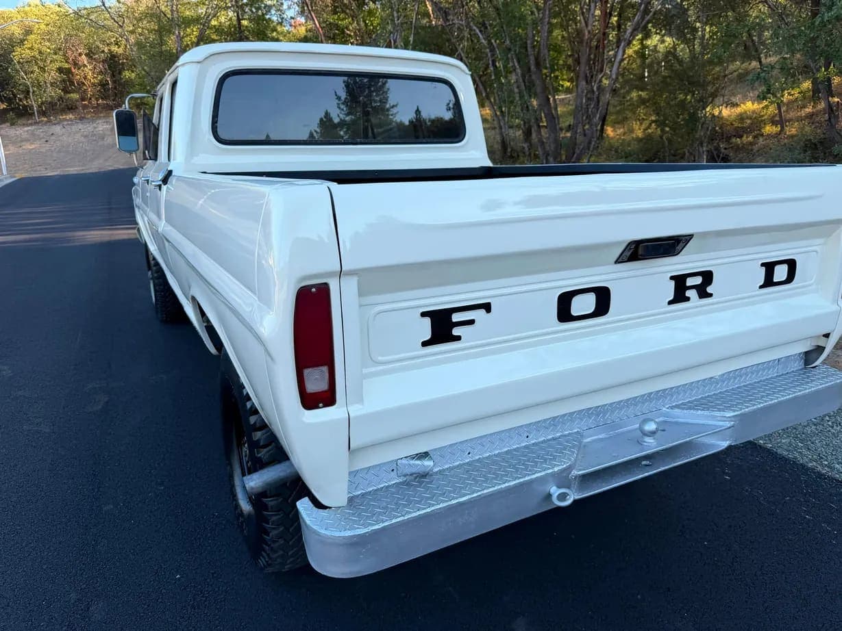 1969 Ford F-250 Custom Crew Cab Highboy, view