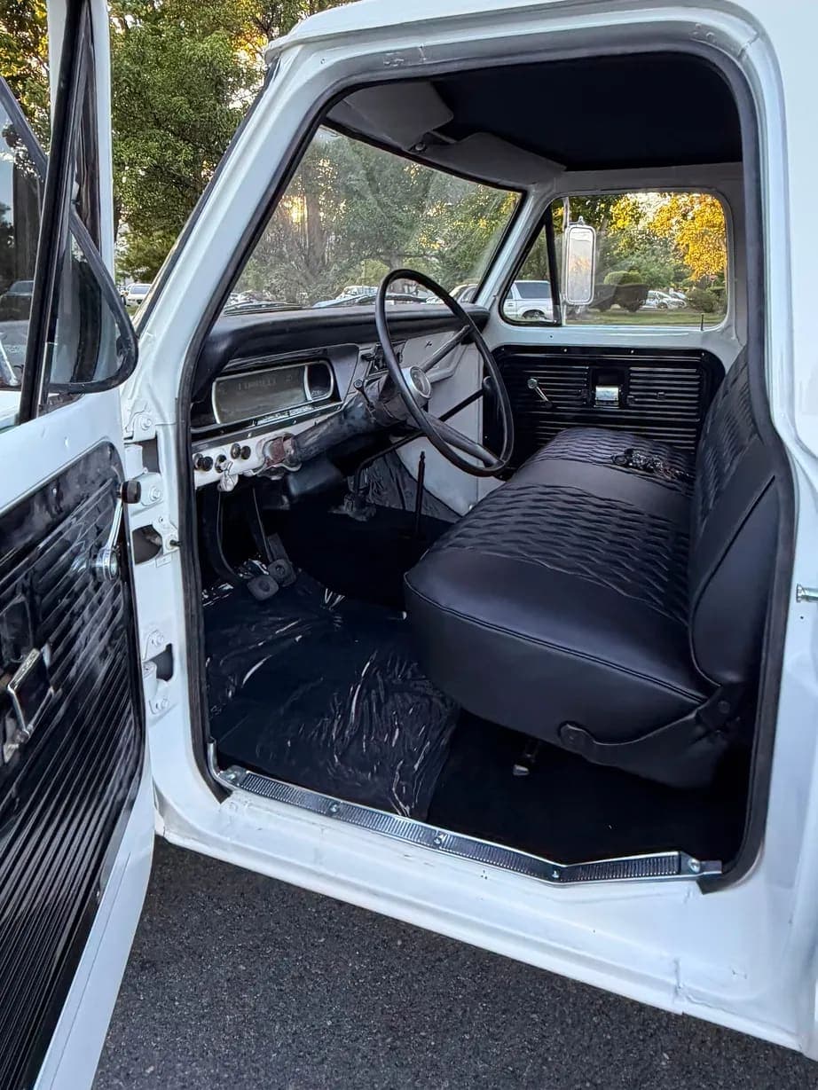 1969 Ford F-250 Custom Crew Cab Highboy, view