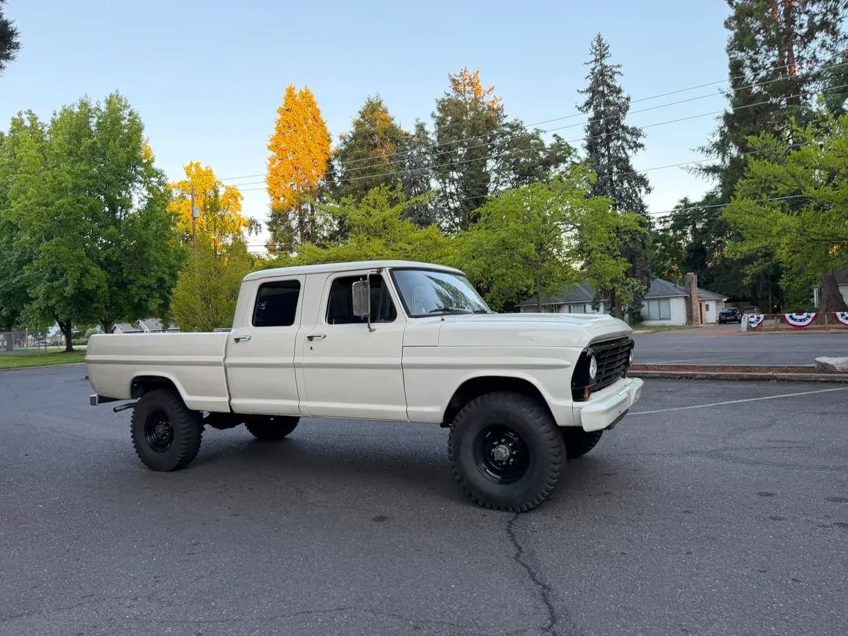 1969 Ford F-250 Custom Crew Cab Highboy, view