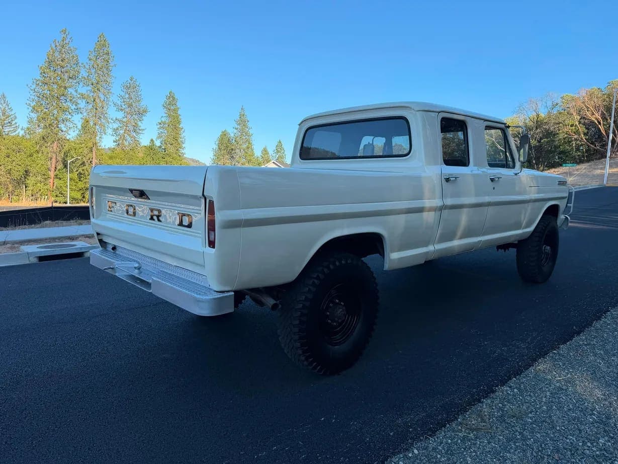 1969 Ford F-250 Custom Crew Cab Highboy, view