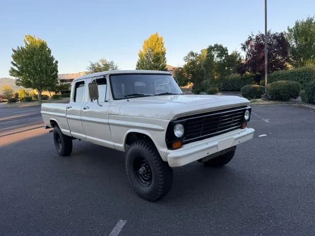 1969 Ford F-250 Custom Crew Cab Highboy, view