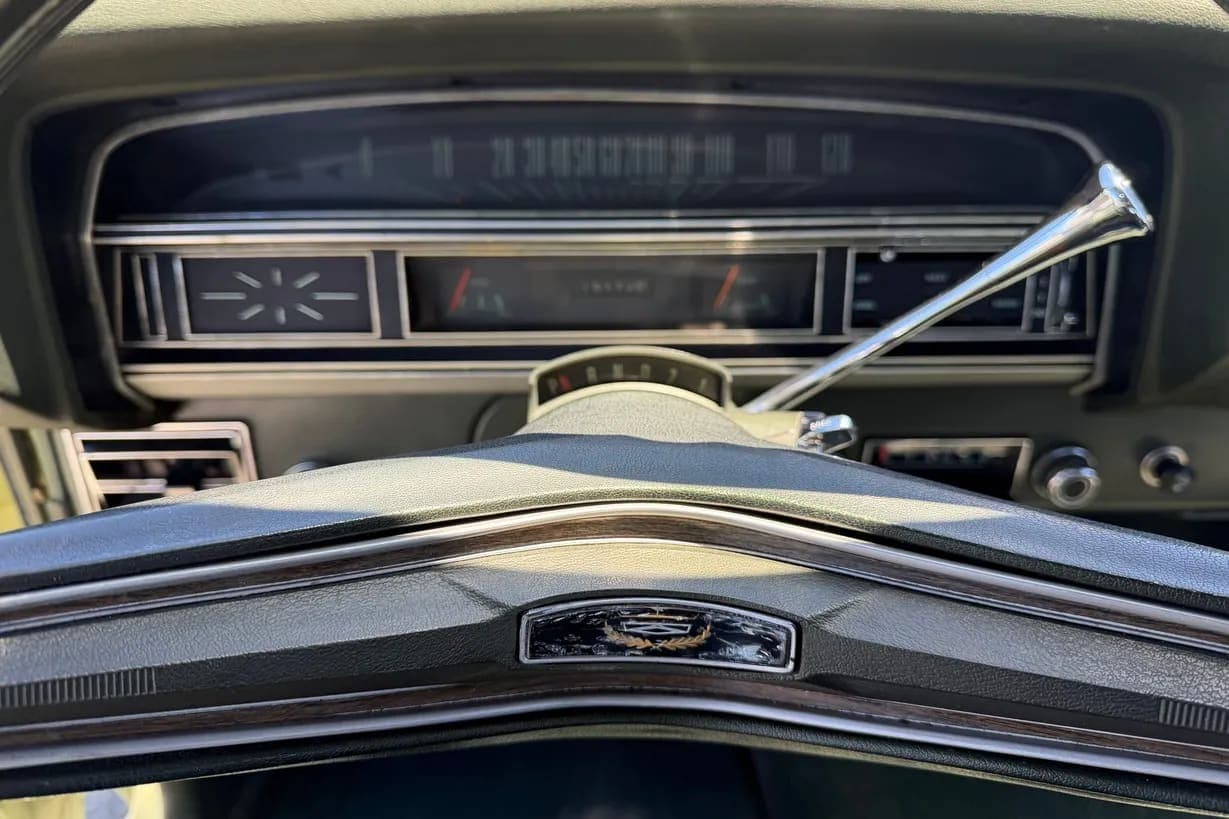 1970 Ford Torino Hardtop 302, view