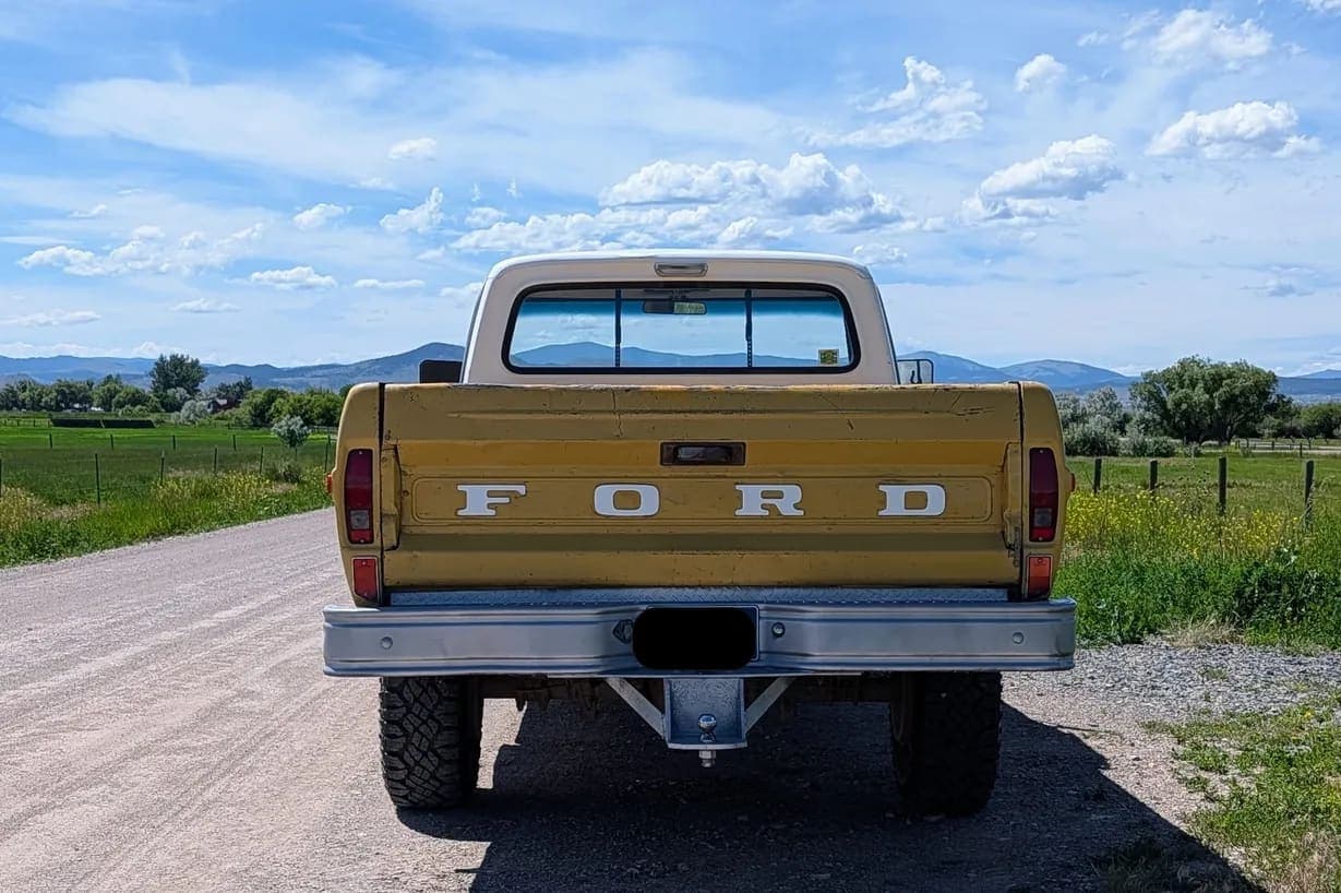 1972 Ford F-250 Custom Explorer Highboy, view