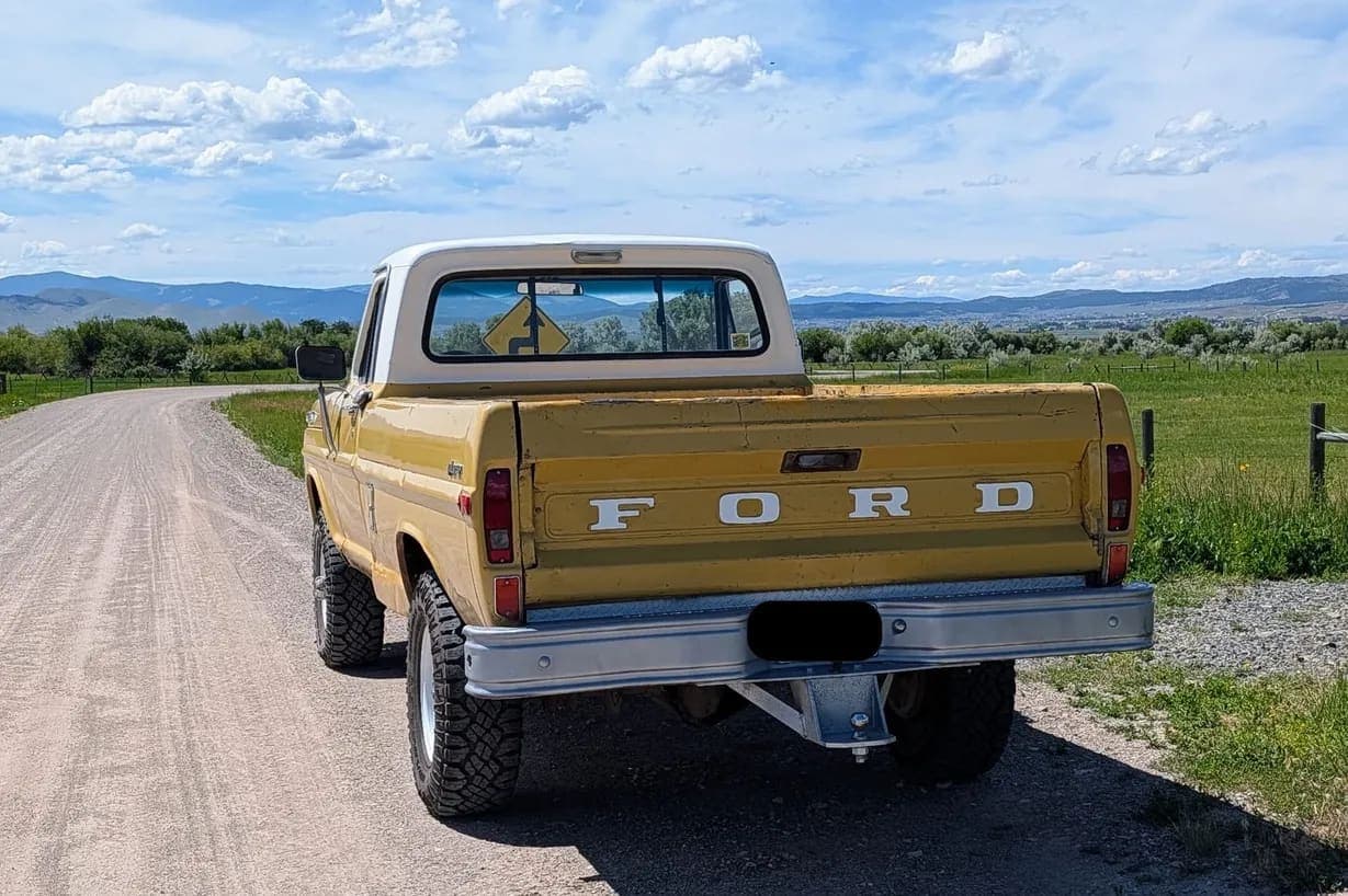 1972 Ford F-250 Custom Explorer Highboy, view