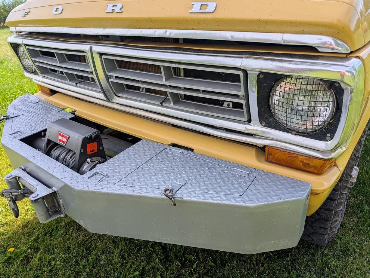 1972 Ford F-250 Custom Explorer Highboy, view