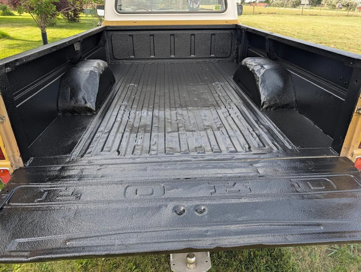 1972 Ford F-250 Custom Explorer Highboy, view