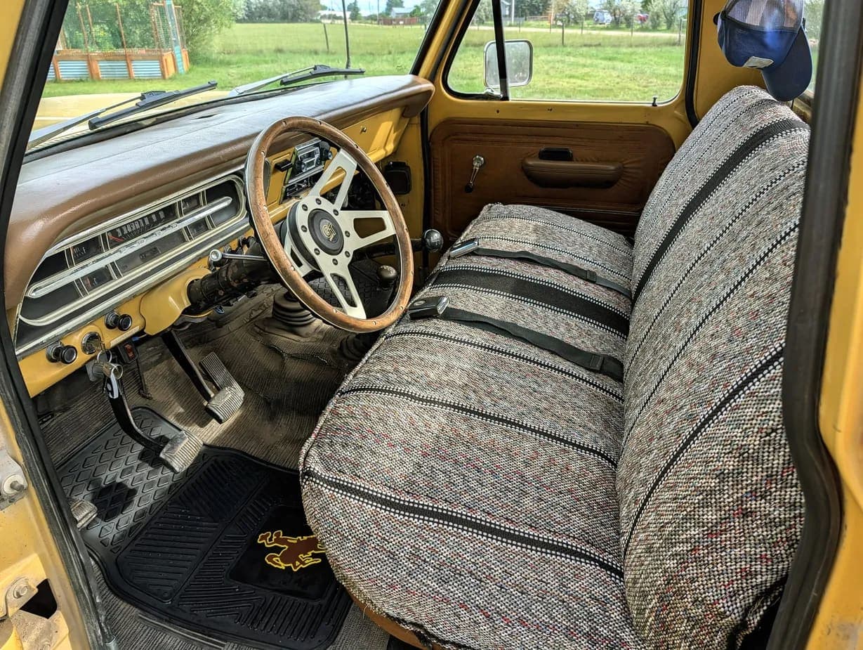 1972 Ford F-250 Custom Explorer Highboy, view