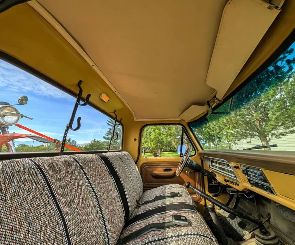 1972 Ford F-250 Custom Explorer Highboy, view