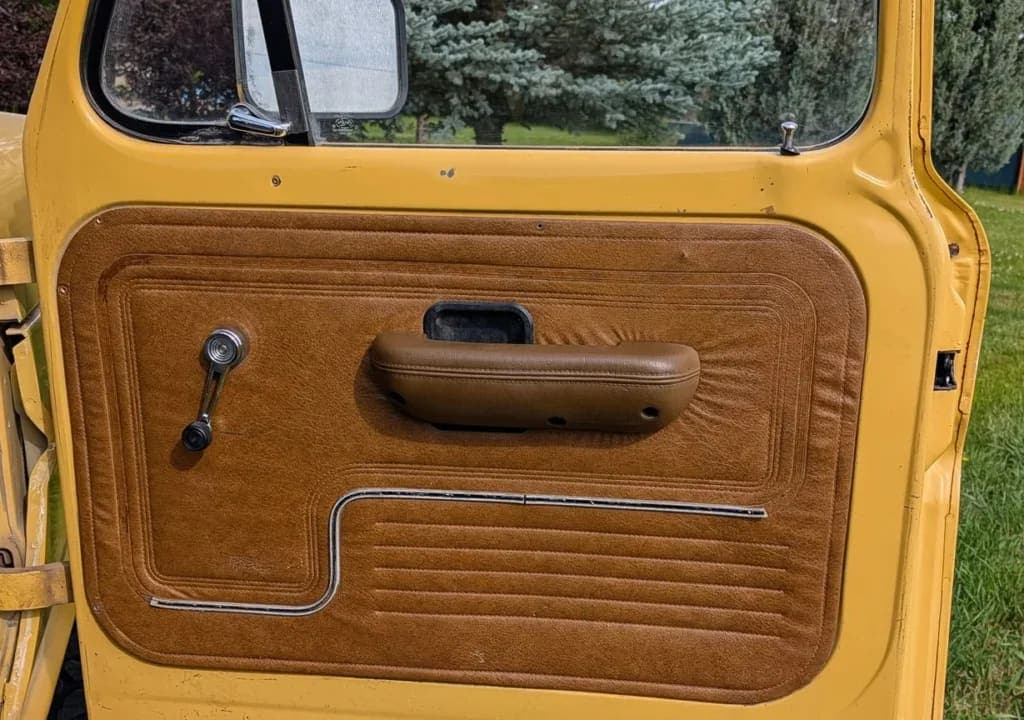 1972 Ford F-250 Custom Explorer Highboy, view