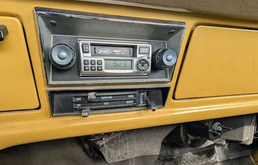 1972 Ford F-250 Custom Explorer Highboy, view