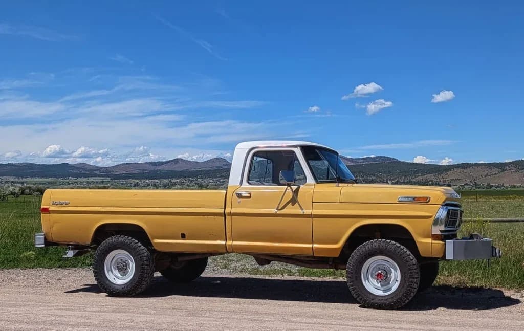 1972 Ford F-250 Custom Explorer Highboy, view