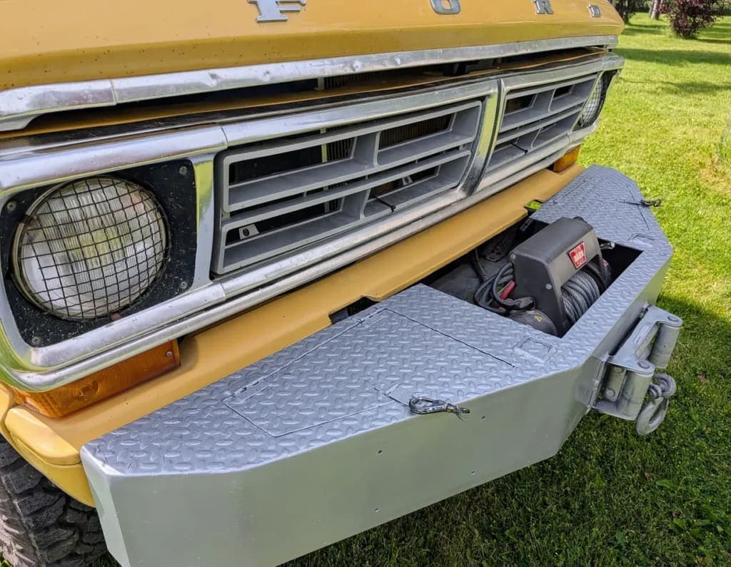 1972 Ford F-250 Custom Explorer Highboy, view
