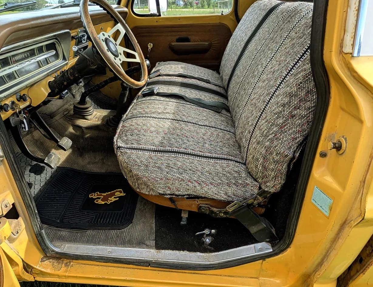 1972 Ford F-250 Custom Explorer Highboy, view