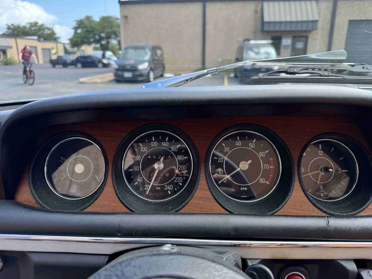 1974 BMW 3.0CS 4-Speed, view