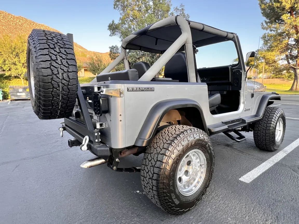 1988 Jeep Wrangler Laredo 4.2, view