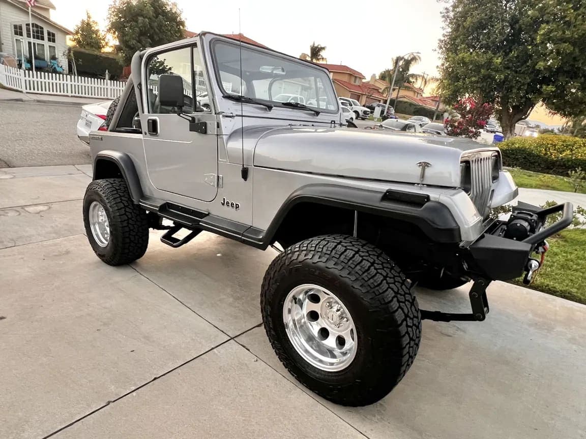 1988 Jeep Wrangler Laredo 4.2, view