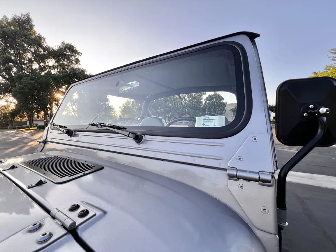 1988 Jeep Wrangler Laredo 4.2, view