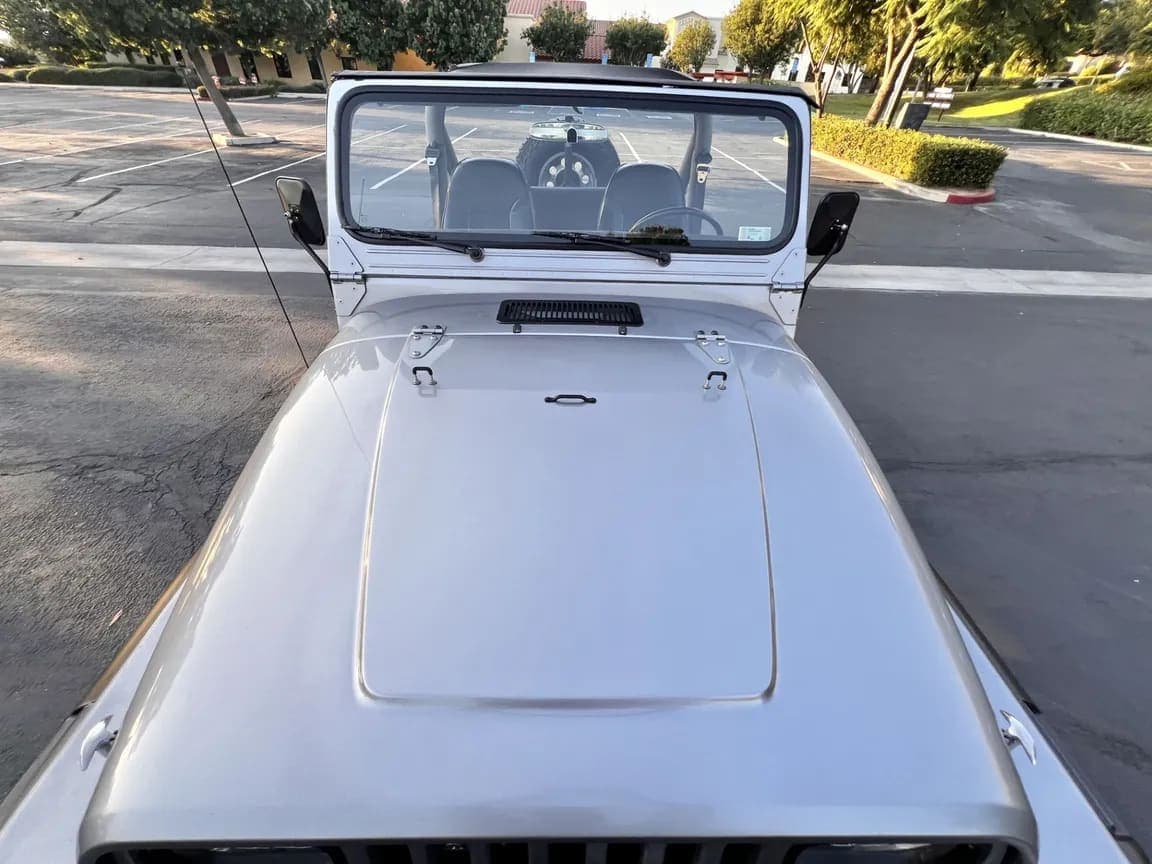 1988 Jeep Wrangler Laredo 4.2, view