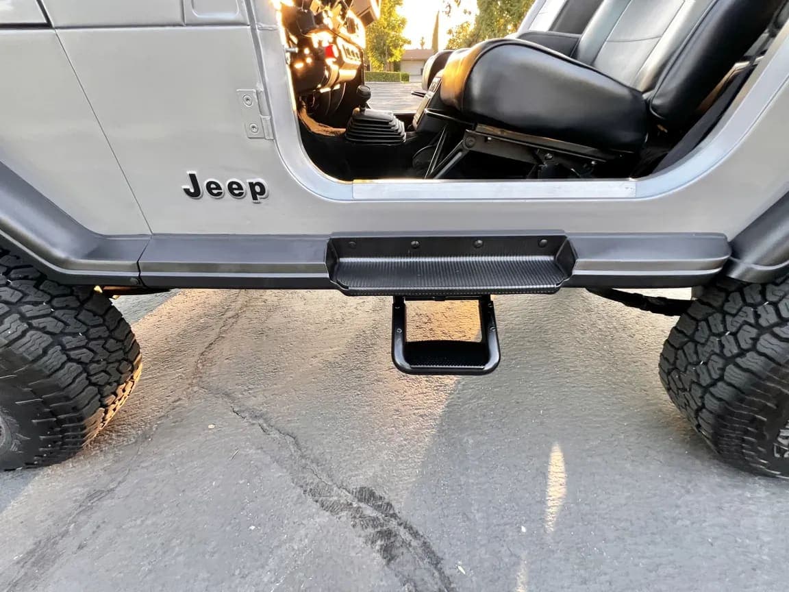 1988 Jeep Wrangler Laredo 4.2, view