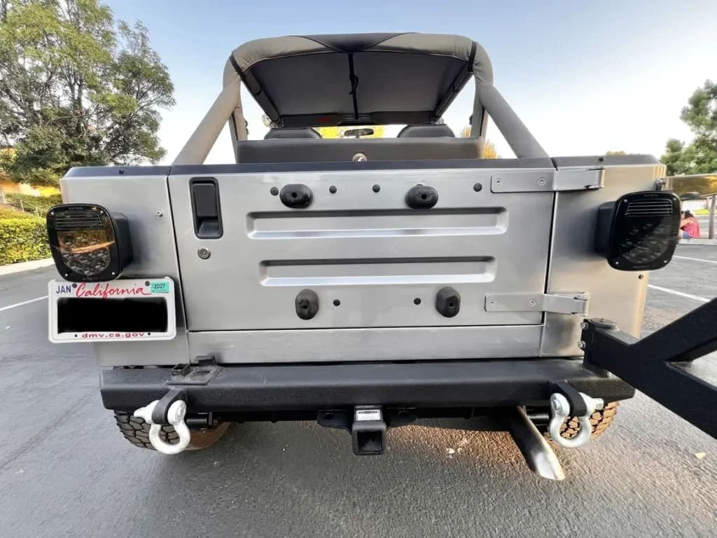 1988 Jeep Wrangler Laredo 4.2, view