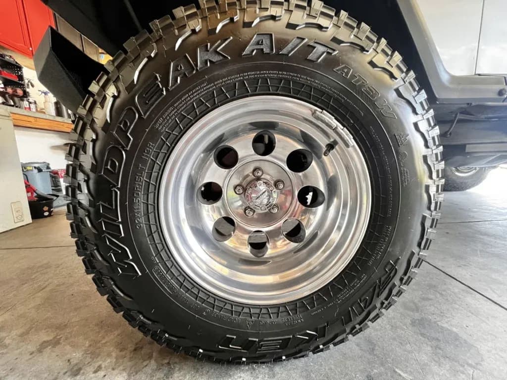 1988 Jeep Wrangler Laredo 4.2, view