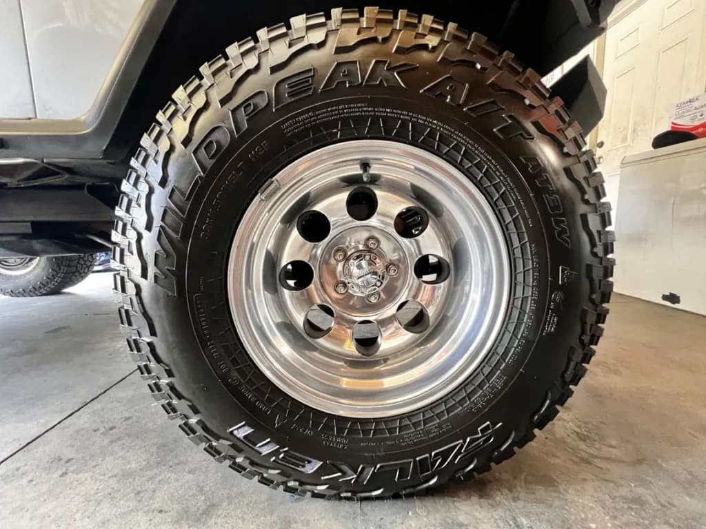 1988 Jeep Wrangler Laredo 4.2, view