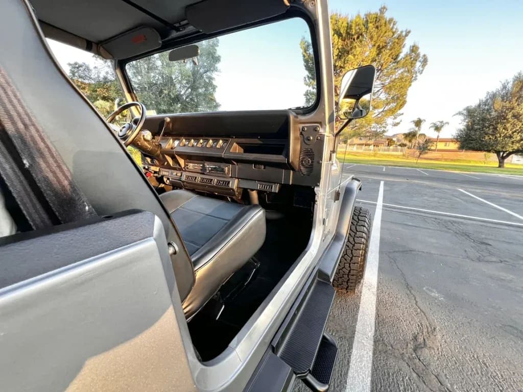 1988 Jeep Wrangler Laredo 4.2, view