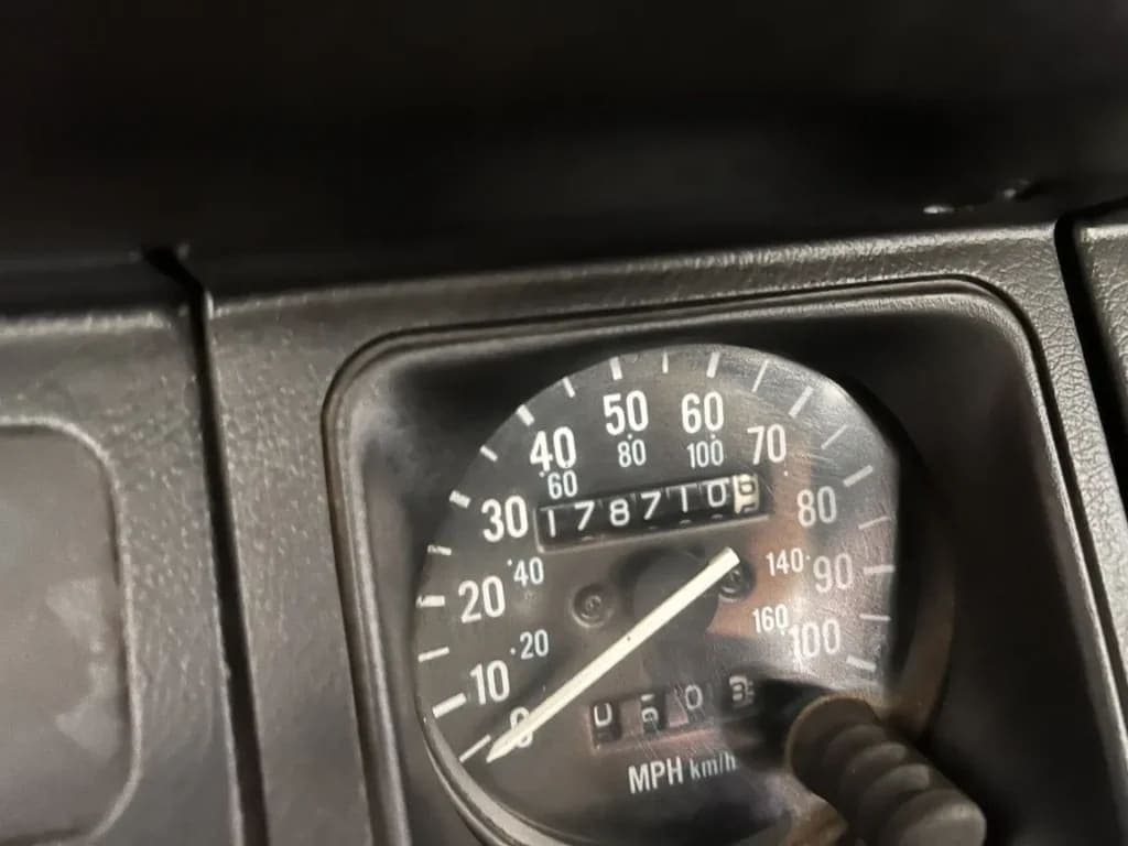 1988 Jeep Wrangler Laredo 4.2, view