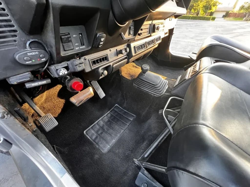 1988 Jeep Wrangler Laredo 4.2, view