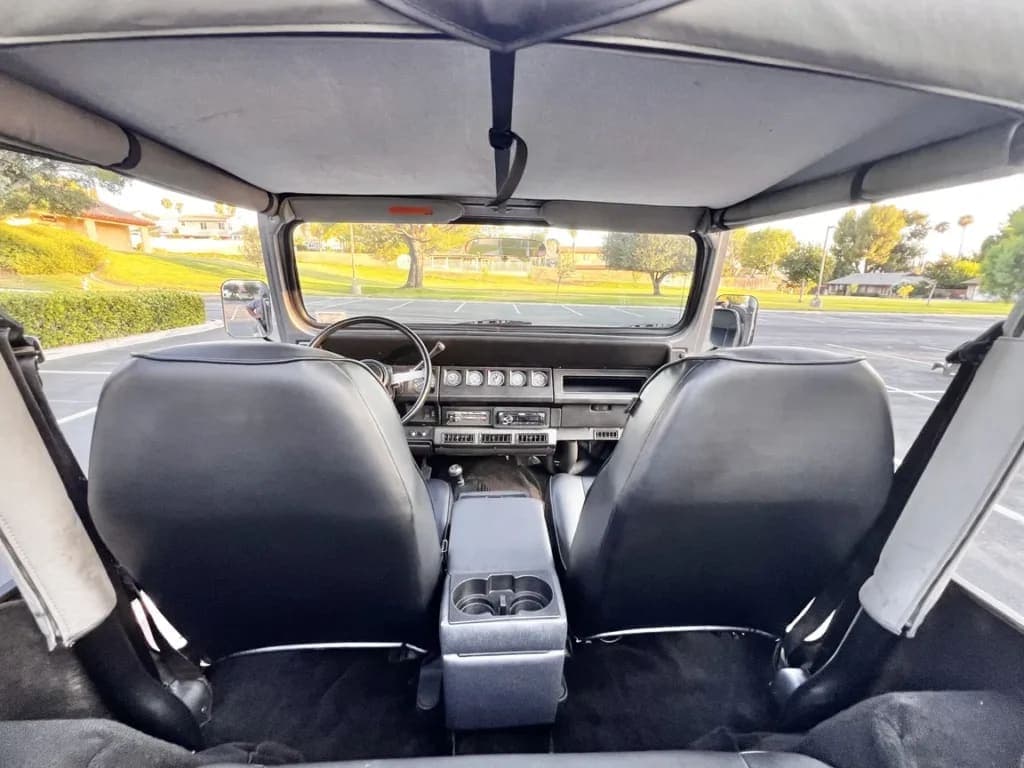1988 Jeep Wrangler Laredo 4.2, view