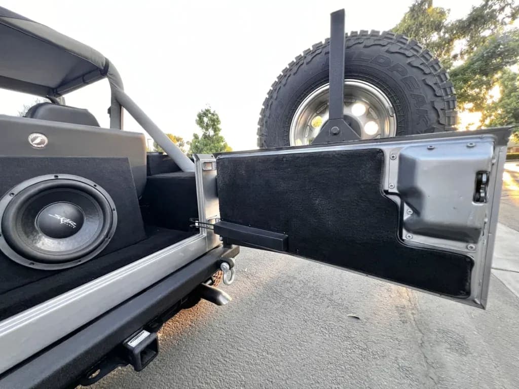 1988 Jeep Wrangler Laredo 4.2, view