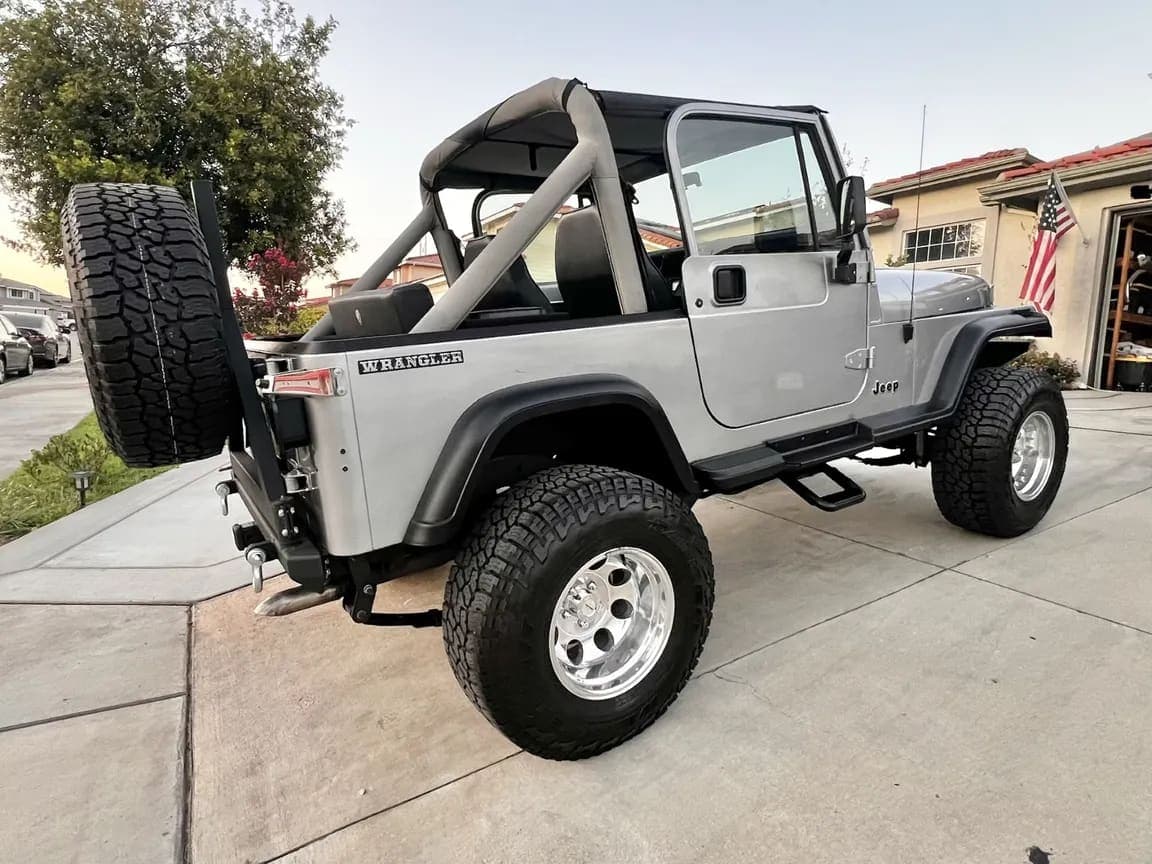1988 Jeep Wrangler Laredo 4.2, view