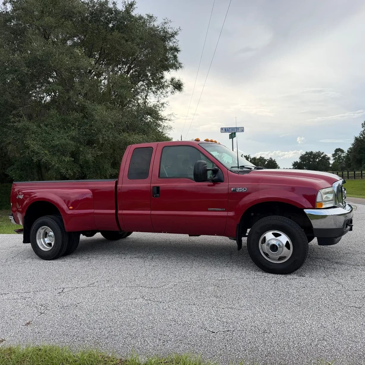2002 Ford F-350 Super Duty XLT, view