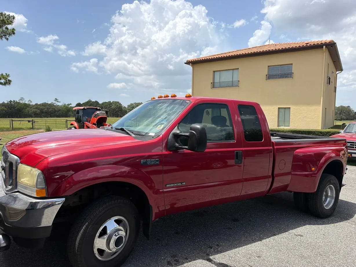 2002 Ford F-350 Super Duty XLT, view