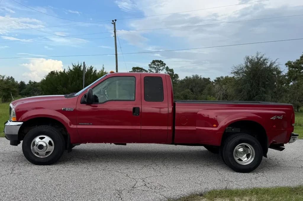 2002 Ford F-350 Super Duty XLT, view