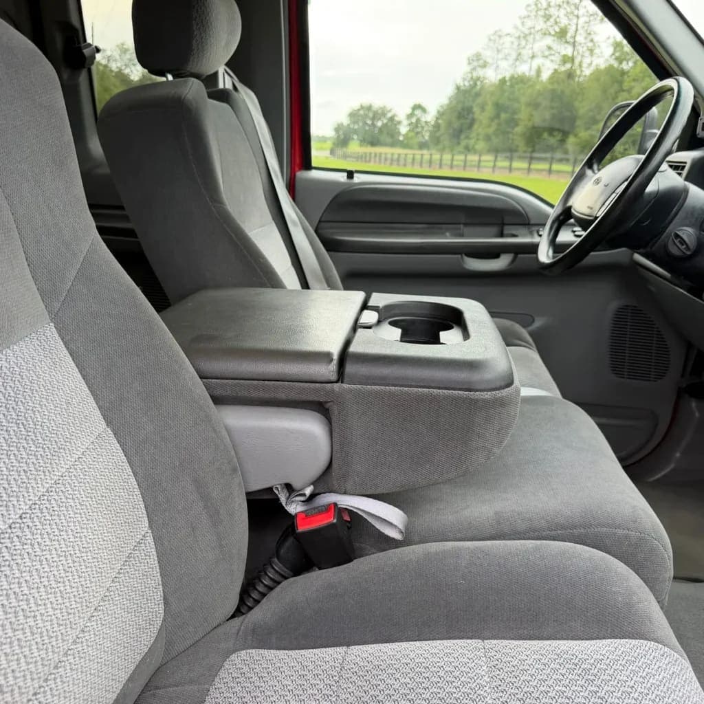2002 Ford F-350 Super Duty XLT, view
